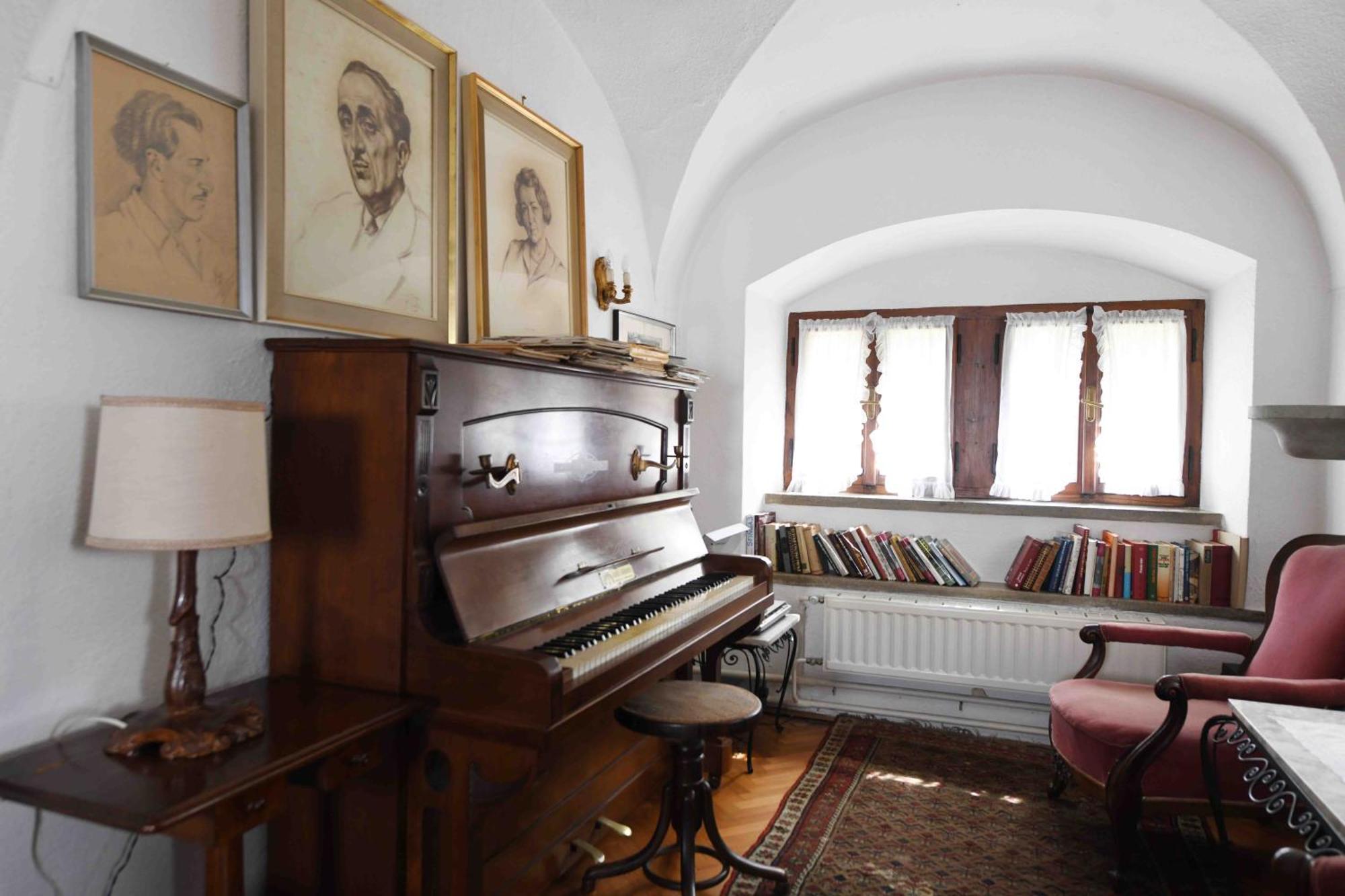 Baroque Villa Near Bled - Resort Vidmar Lesce  Exteriér fotografie